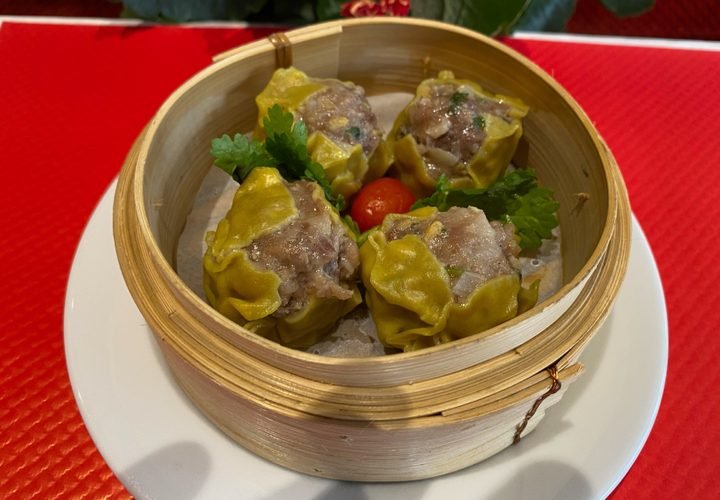 Five-spice beef dumplings (Niu mai)