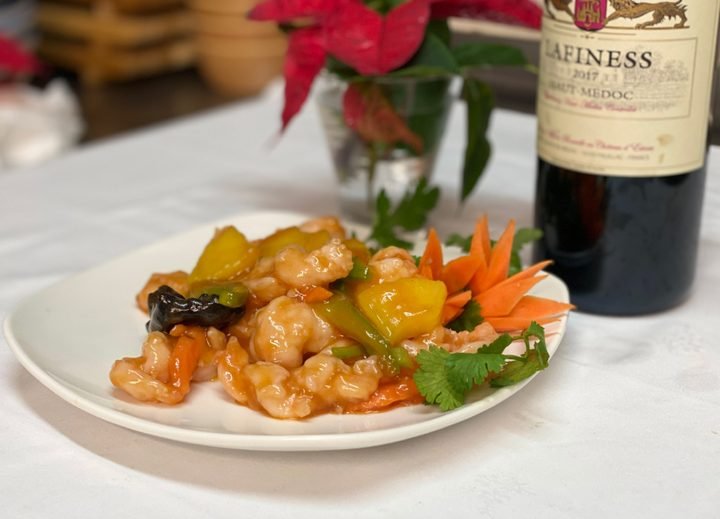 Sweet and sour stir-fried prawns