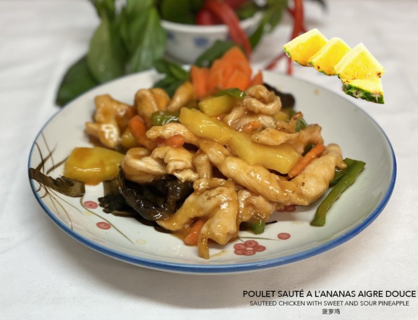 Pollo salteado con piña