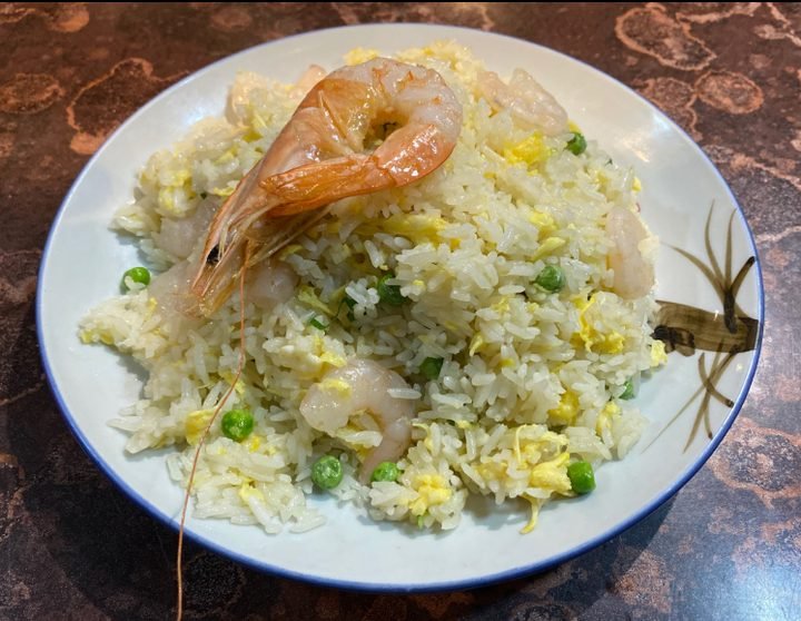 Cantonese fried rice with egg and prawns